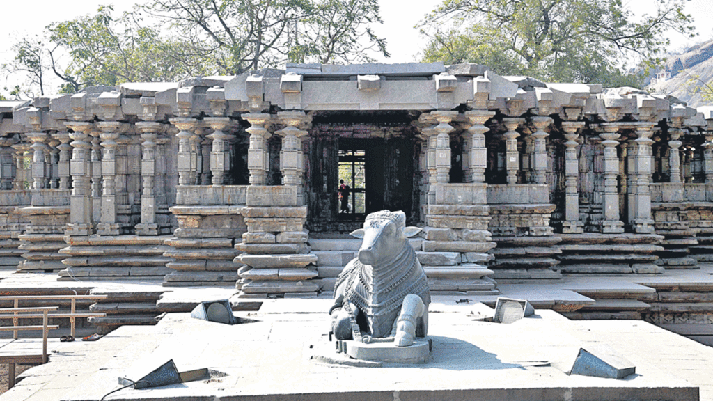 13 century Most beautiful temples in Warangal for weekend trip 